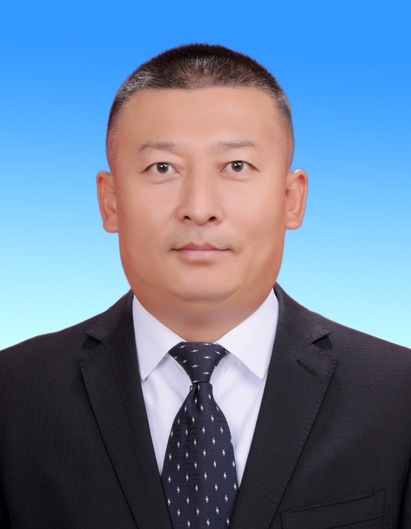 02 张华.jpg